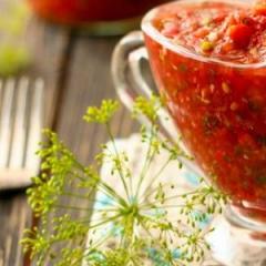 Готвена рецепта за домати Аджика за зимата